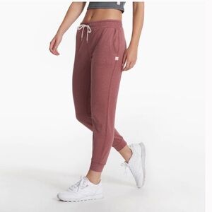 Vuori Women’s Performance Jogger (size L)